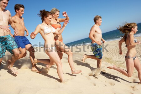 Copii Plajă Vacanţă Soare Mare Prietenii Imagine De