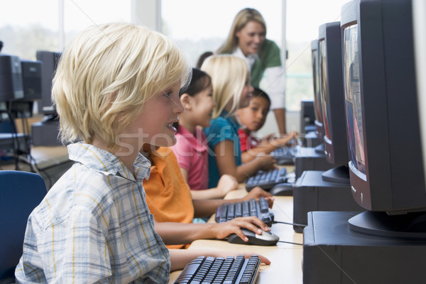 Kindergarten Kinder Lernen Computer Tastatur Bildung Stock foto © monkey_business