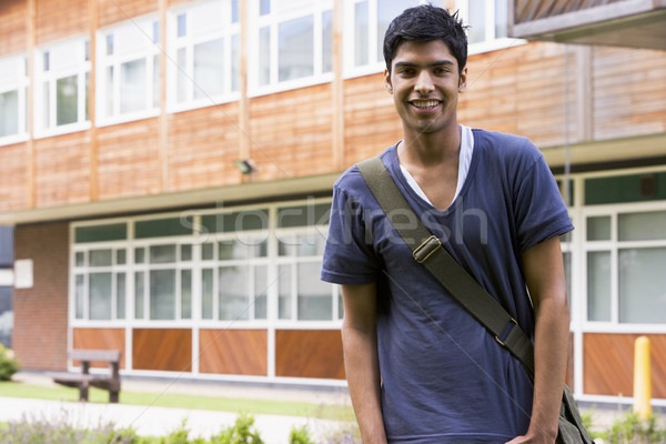 Mężczyzna kampus budynku student edukacji Zdjęcia stock © monkey_business