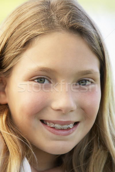 дети портретов девушки счастливым улыбаясь фигурные скобки Сток-фото © monkey_business