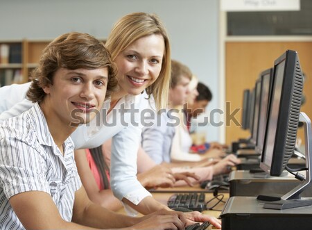 Сток-фото: школьников · изучения · компьютер · образование · студентов