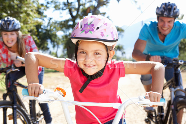 [[stock_photo]]: Jeunes · famille · pays · vélo · été · amusement