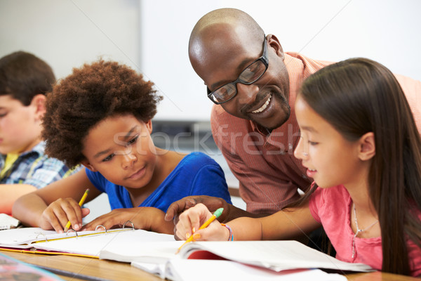 Stock foto: Lehrer · helfen · Schüler · Studium · Klassenzimmer · Mädchen