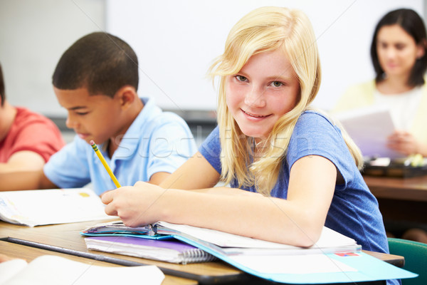 [[stock_photo]]: élèves · étudier · classe · femme · fille · livre