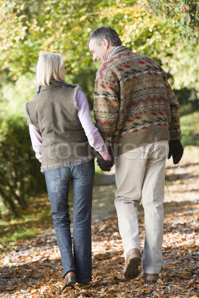 [[stock_photo]]: Couple · de · personnes · âgées · automne · marche · heureux · couple · vêtements