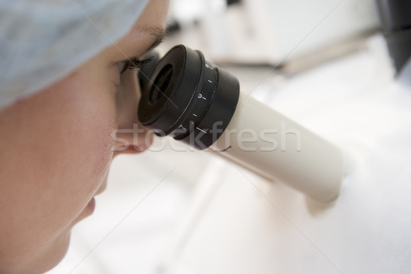 Sperma ouă laborator ou femeie microscop Imagine de stoc © monkey_business