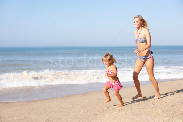 母親 若い女の子 ビーチ 女性 小さな 休日 ストックフォト © monkey_business