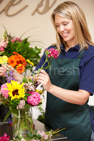 [[stock_photo]]: Femme · travail · fleuriste · fleur · fleurs · travailleur