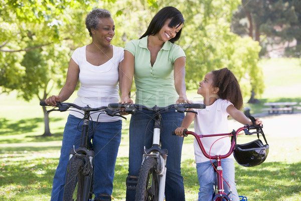 Nonna madre pronipote bike equitazione bambino Foto d'archivio © monkey_business