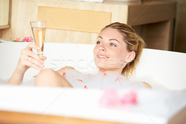 Сток-фото: женщину · расслабляющая · ванны · питьевой · шампанского