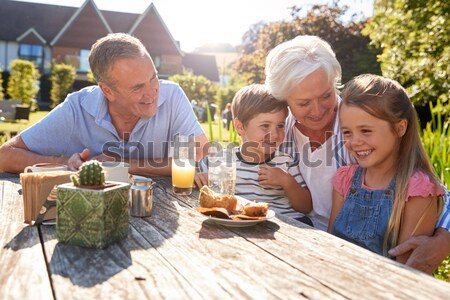 Stockfoto: Vrienden · genieten · golfbaan · restaurant · mannen