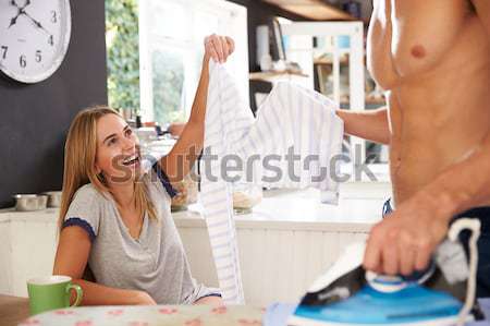 Nővérek megbeszél vágólap recepció férfi nők Stock fotó © monkey_business