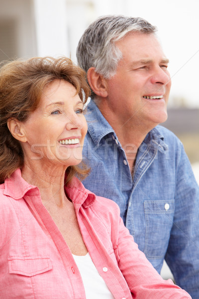 Portret buitenshuis vrouw strand zon Stockfoto © monkey_business