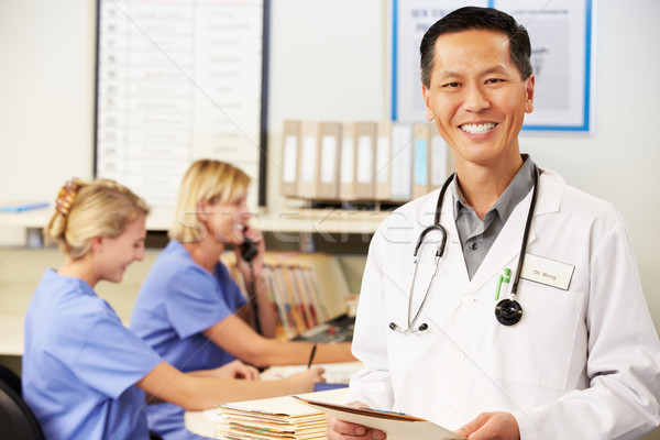 Foto stock: Médico · dos · de · trabajo · estación · mujer