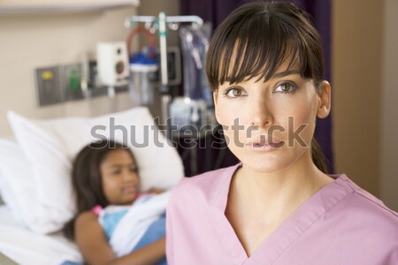 Verpleegkundige permanente kamer naar ernstig medische Stockfoto © monkey_business