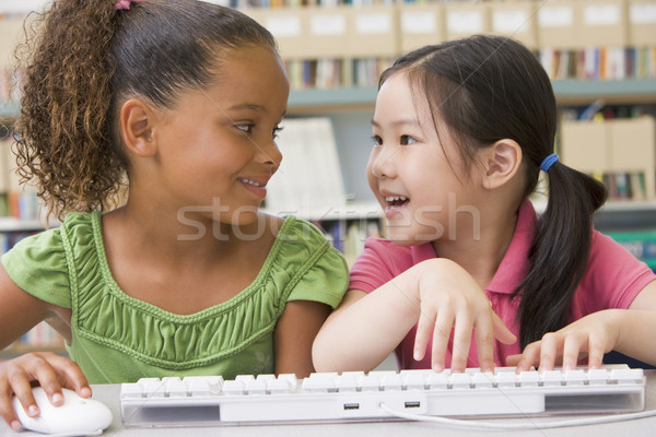 óvoda gyerekek számítógéphasználat technológia diákok lányok Stock fotó © monkey_business