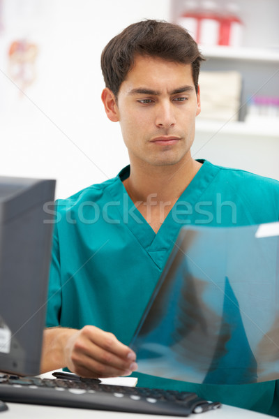 молодые больницу врач столе работу медицинской Сток-фото © monkey_business