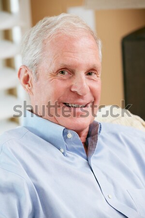 Stock foto: Senior · Mann · Sitzung · Krankenhausbett · Bett · Farbe