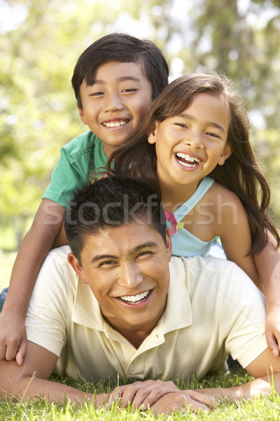 [[stock_photo]]: Père · enfants · jour · parc · famille