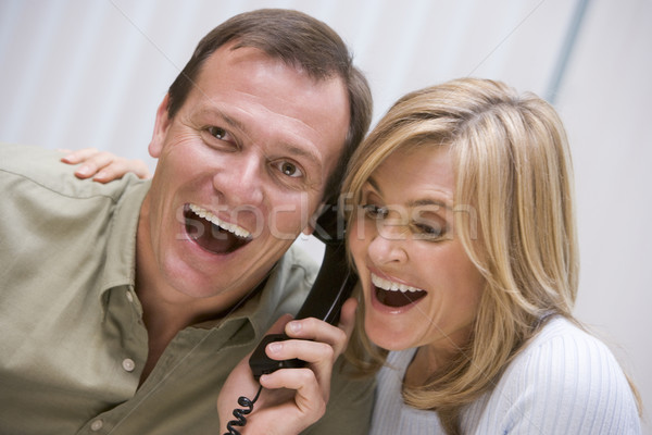 Stock foto: Paar · gute · Nachrichten · Telefon · home · glücklich · sprechen