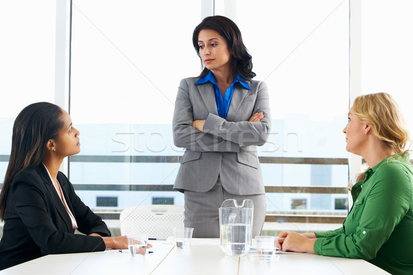 Gruppo donne riunione ufficio business donna Foto d'archivio © monkey_business