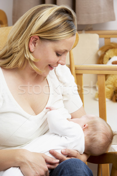 Foto stock: Mãe · amamentação · bebê · mulher · peito