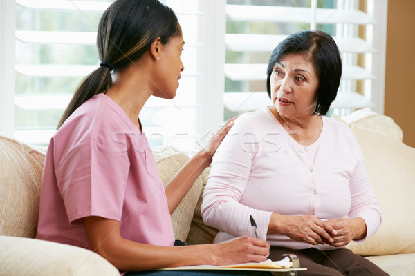 [[stock_photo]]: Infirmière · dossiers · supérieurs · Homme · patient