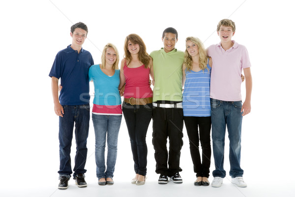 Grup shot adolescenti fericit prietenii culoare Imagine de stoc © monkey_business