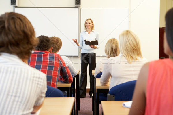 élèves tuteur classe livre homme livres [[stock_photo]] © monkey_business