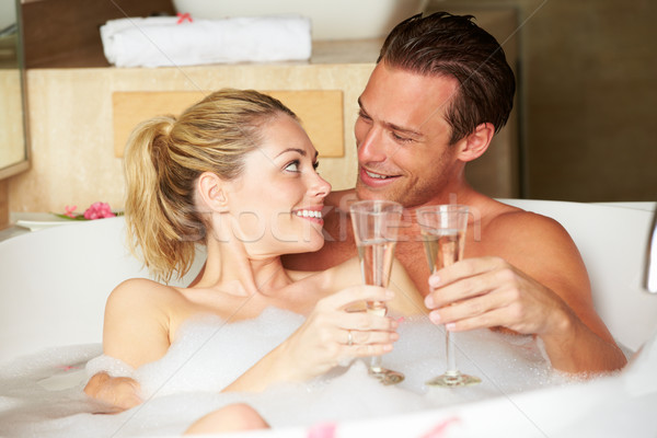 Paar entspannenden Bad trinken Champagner zusammen Stock foto © monkey_business
