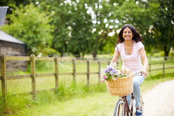 Indian femme cycle campagne femmes vélo [[stock_photo]] © monkey_business