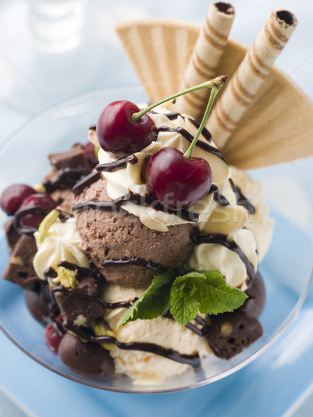 Schokolade Brownie Eis Eisbecher Essen Kirsche Stock foto © monkey_business