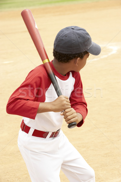 Fiatal srác játszik baseball gyermek fiú denevér Stock fotó © monkey_business