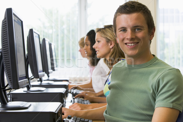 Főiskola diákok számítógépes labor diák oktatás férfiak Stock fotó © monkey_business