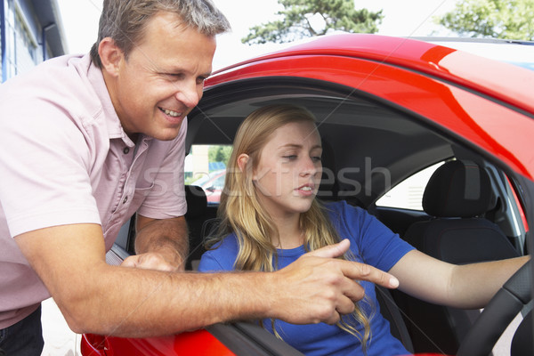 Aprendizaje unidad nina coches adolescente Foto stock © monkey_business