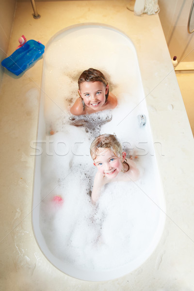 Kilátás kettő lányok fürdőkád lány boldog Stock fotó © monkey_business