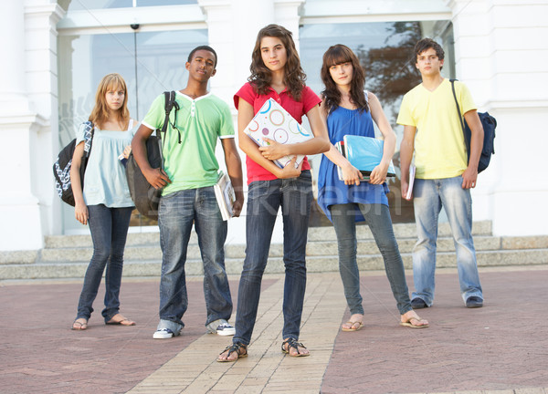 Stock foto: Gruppe · jugendlich · Studenten · stehen · außerhalb · College