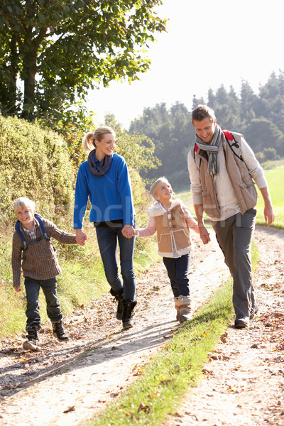 Jeunes famille marche parc femme fille [[stock_photo]] © monkey_business