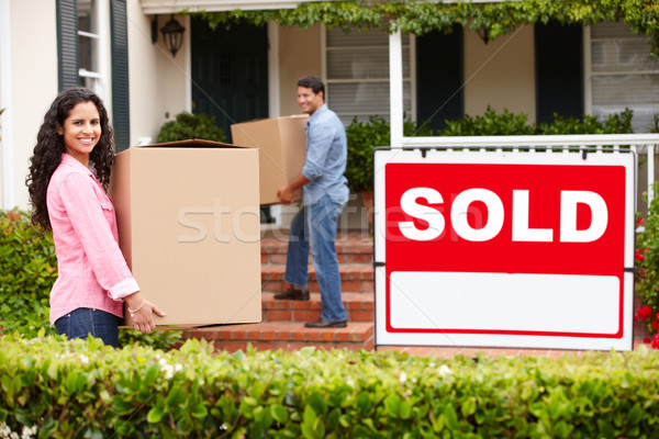 Paar bewegende nieuw huis onroerend droom vrouwelijke Stockfoto © monkey_business