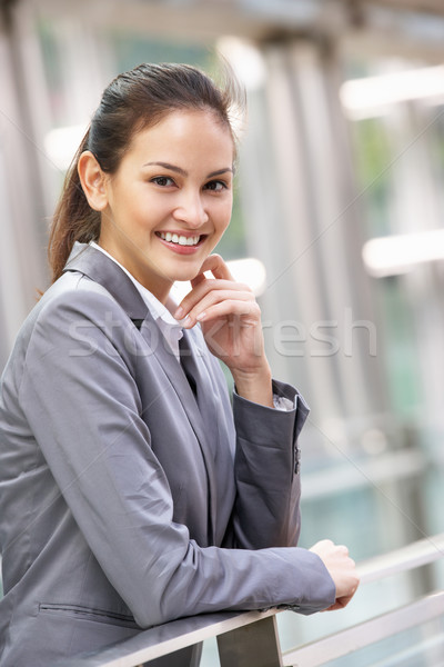 Portret latino zakenvrouw buiten kantoor business Stockfoto © monkey_business