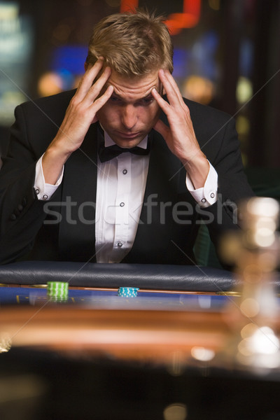 Man roulette tabel casino nacht mannelijke Stockfoto © monkey_business