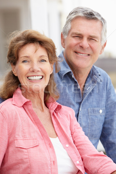 Portret buitenshuis vrouw strand zon Stockfoto © monkey_business