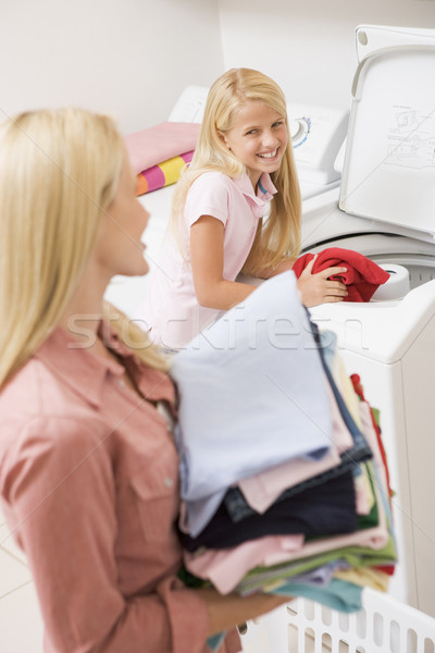 [[stock_photo]]: Mère · fille · buanderie · enfant · nettoyage · couleur