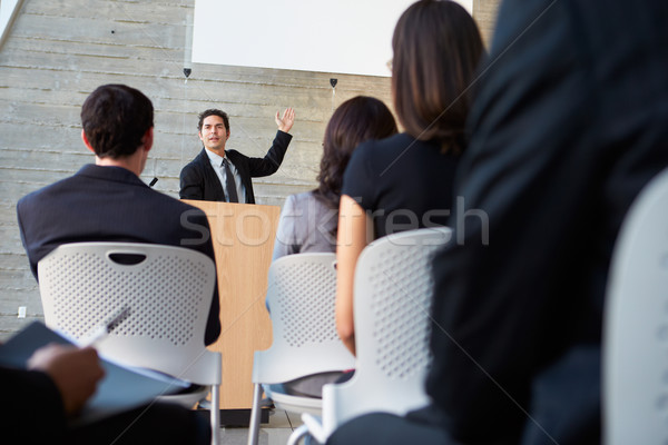 Zakenman presentatie conferentie business man mannen Stockfoto © monkey_business