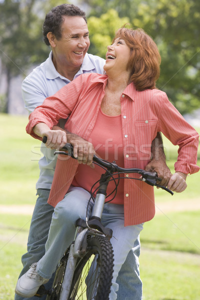 Volwassen paar fiets paardrijden vrouw man Stockfoto © monkey_business