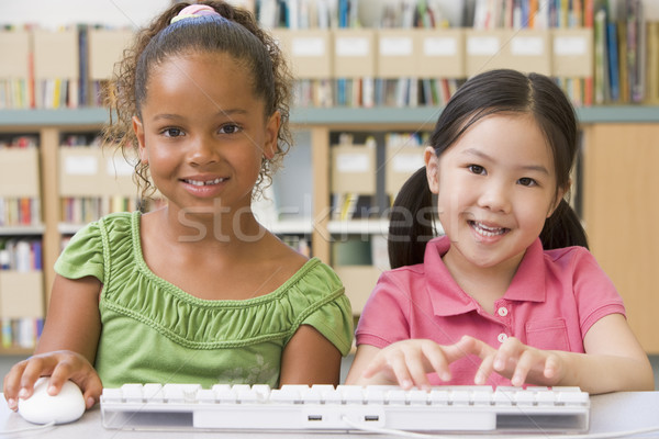 óvoda gyerekek számítógéphasználat technológia diákok lányok Stock fotó © monkey_business