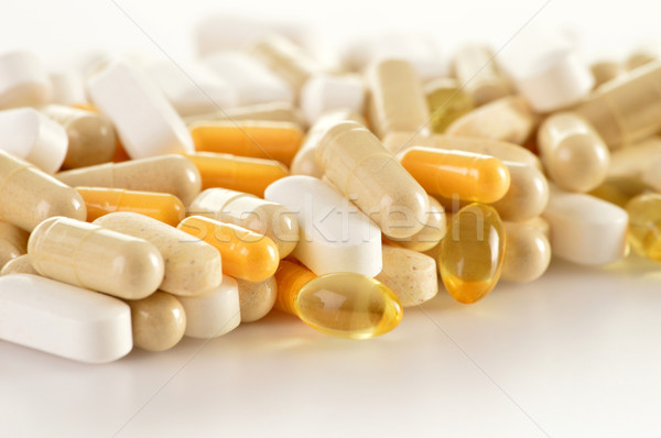 Capsule medicament pastile alimente natură Imagine de stoc © monticelllo