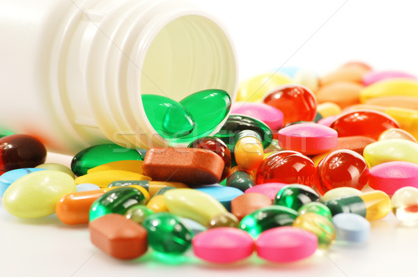 Capsule medicament pastile medical natură Imagine de stoc © monticelllo