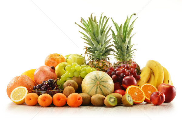 Frutti basket isolato bianco alimentare Foto d'archivio © monticelllo