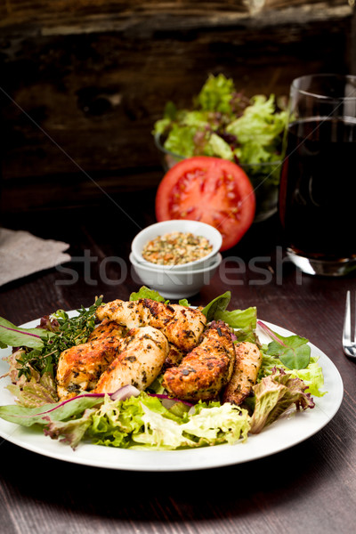 Petto di pollo insalata fresche pomodoro mangiare barbecue Foto d'archivio © Moradoheath